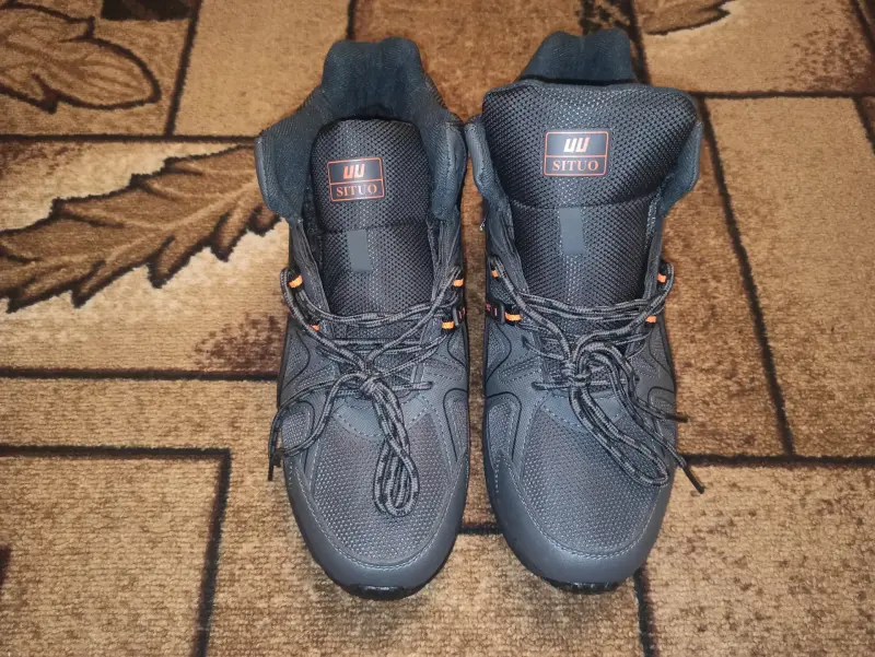 Зимние ботинки