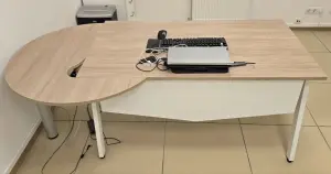 Офисный, компьютерный стол