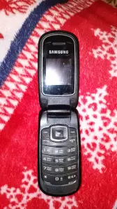 Телефон samsung e1150