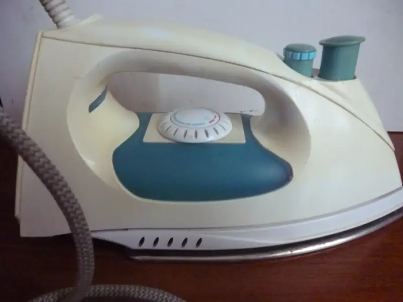 Утюг Ладомир (модель №20)