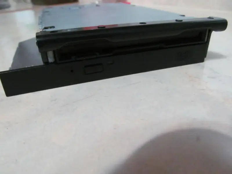 Оптические приводы - Samsung CD-Master 24E SN-124 24x Slim Notebook CD-Rom, Б.У. оптический накопитель - Вся Беларусь - Фото 2 Samsung CD-Master 24E SN-124 24x Slim Notebook CD-Rom, Б.У. оптический накопитель - Вся Беларусь - 230027 - Доска объявлений Kupika.by - Фото 2