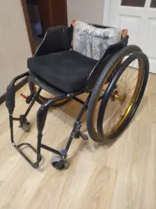 Инвалидная коляска активного типа