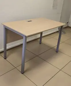 Офисный, компьютерный стол (в наличии 3 шт)
