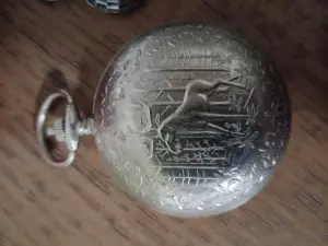 Часы с крышкой карманные