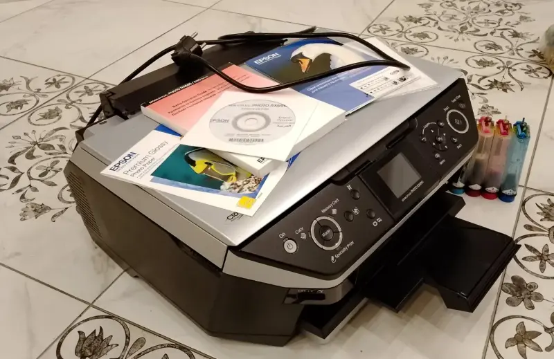 МФУ Epson Stylus Photo RX690