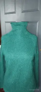 Женский свитер паутинка