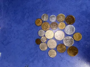 Монеты разной валюты