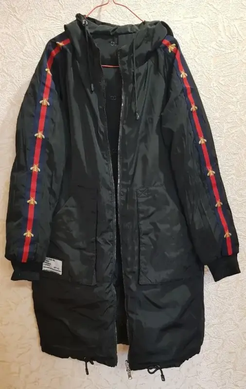 Зимняя двухсторонняя дизайнерская пальто-парка с капюшоном и застежкой-молнией.