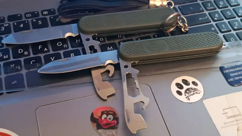 Нож складной солдатский Испания, герб. Продам!