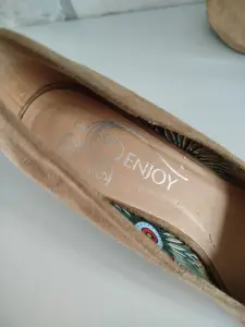 Туфли на каблуке женские