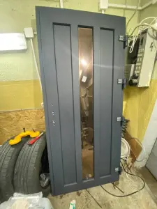 Дверь входная из ПВХ