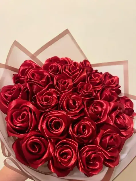 Букеты из атласных лент