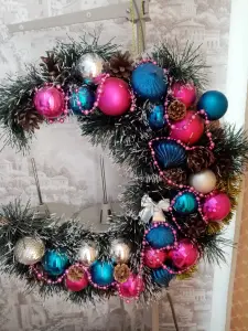 Полумесяц новогодний