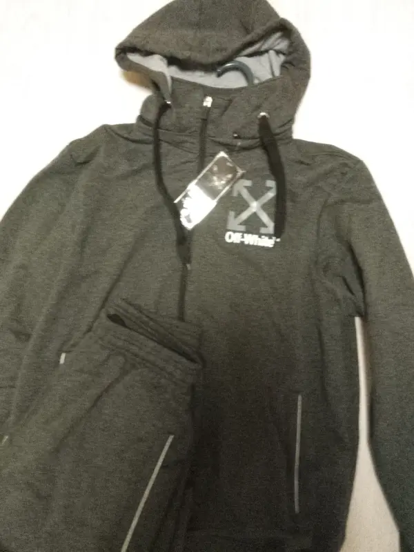 Новый спортивный костюм р 48/52