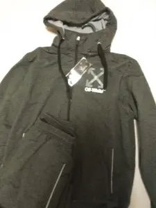 Новый спортивный костюм р 48/52