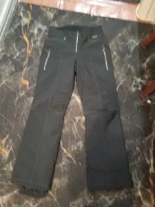 Штаны на прорезиненной подкладке, непромокаемые