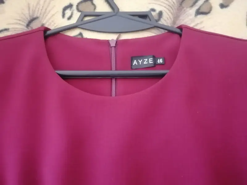 Платье женское, размер 46