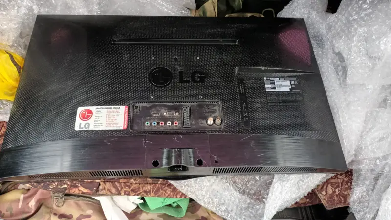 Телевизор LG 29LN450U