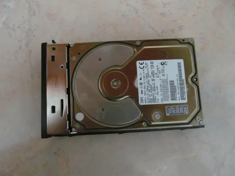 SSD и HDD жесткие диски - Жесткий диск IBM DNES-309170 E182115 HG 9 Гб SCSI Б.У. - Вся Беларусь - Фото 3 Жесткий диск IBM DNES-309170 E182115 HG 9 Гб SCSI Б.У. - Вся Беларусь - 230028 - Доска объявлений Kupika.by - Фото 3