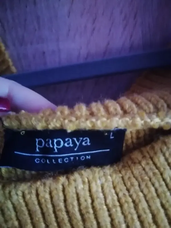 Новый яркий джемпер