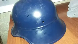 Каска немецкая, оригинальная, в родном цвете!