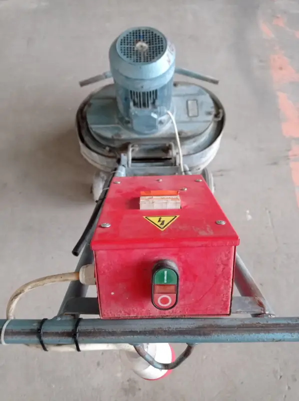 Мозaично-шлифовальная машина CО-300