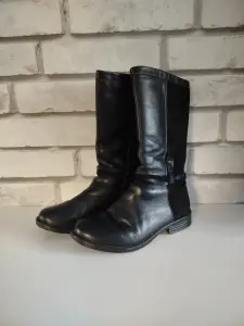 Зимние сапоги женские