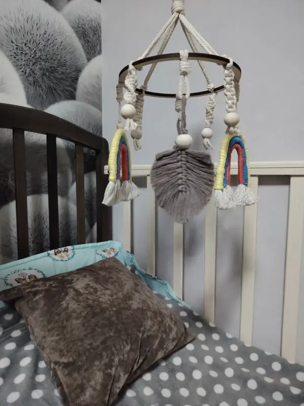 Карусель, в детскую кроватку