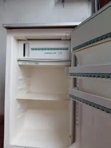 Холодильник небольшой