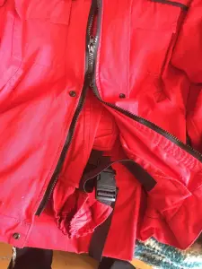 Комбинезон и кепка