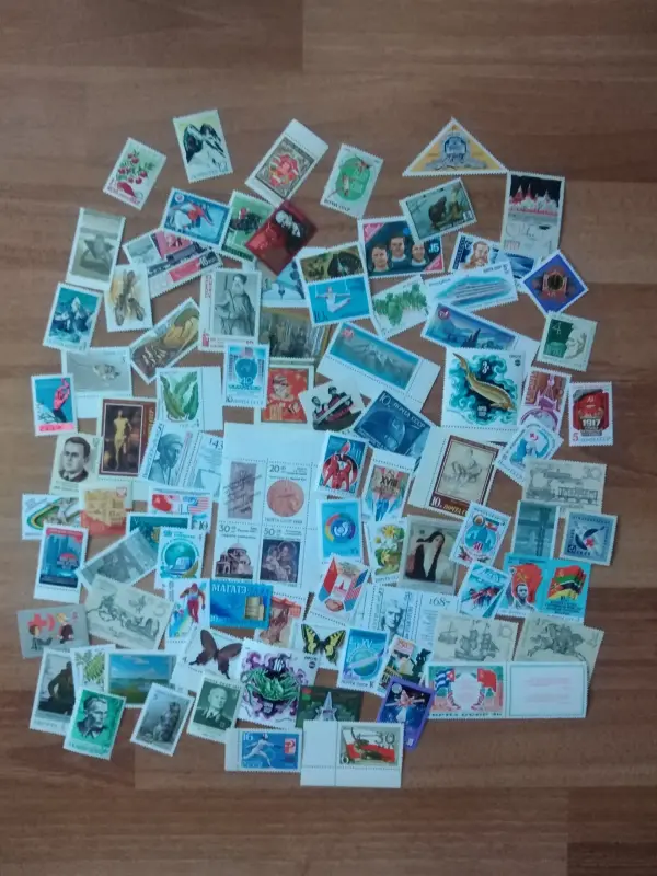 90 чистых марок СССР.