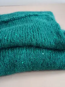 Женский свитер паутинка