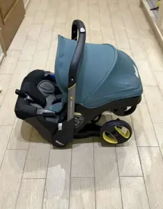 Автолюлька коляска