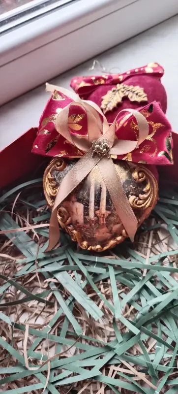 Новогодние игрушки