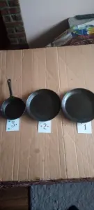 Сковородки чугунные