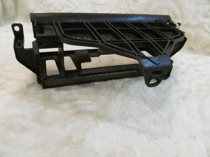 BMW e39 - штатная рамка для магнитолы и MID