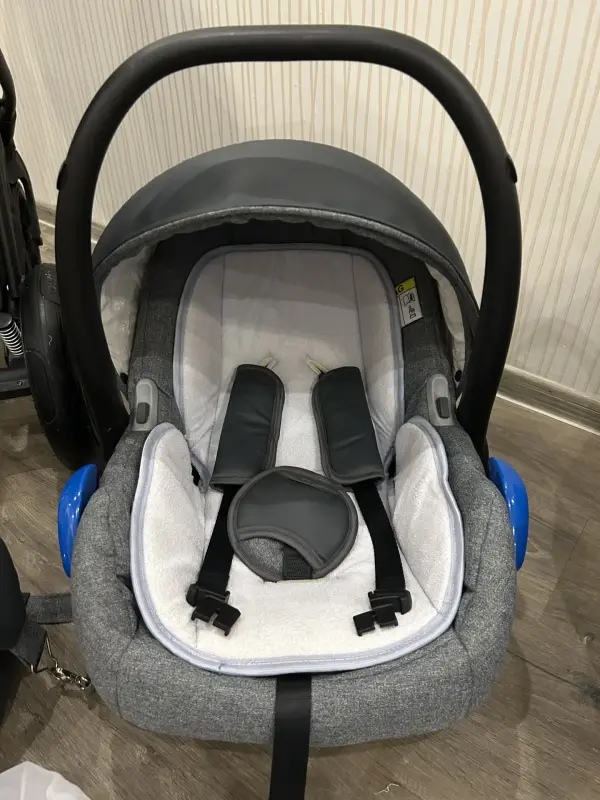 Детская коляска 3 в 1 camarelo