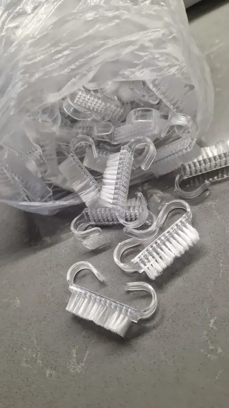 Щетки для маникюра