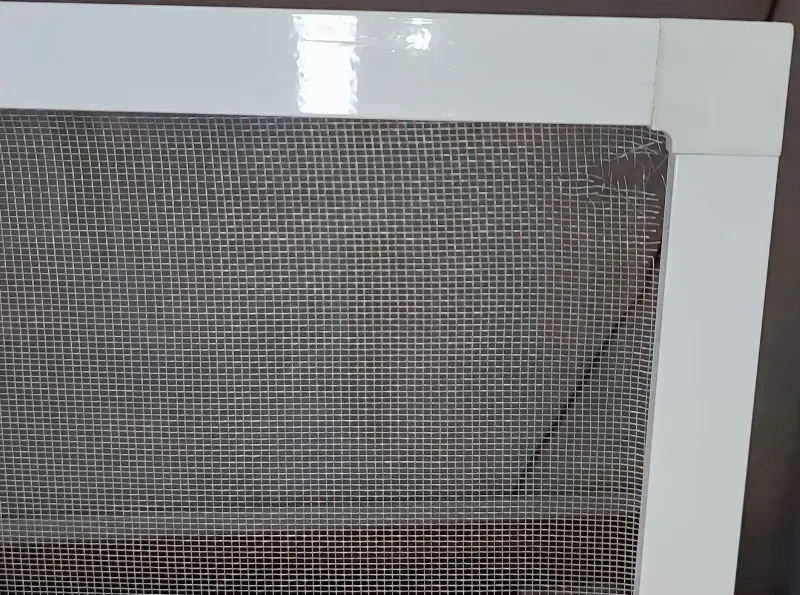 Сетка москитная 1315-585мм в сборе