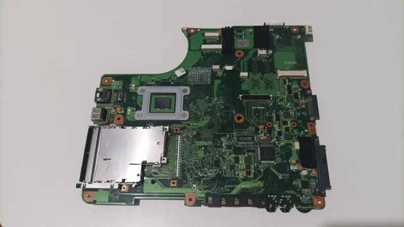 Материнская плата ноутбука Toshiba (6050A2170201-MB-A03) на запчасти - Вся Беларусь - 229187 - Доска объявлений Kupika.by - Фото 2