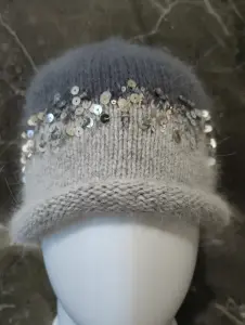 Шапочка Пипо с королевскими пайетками