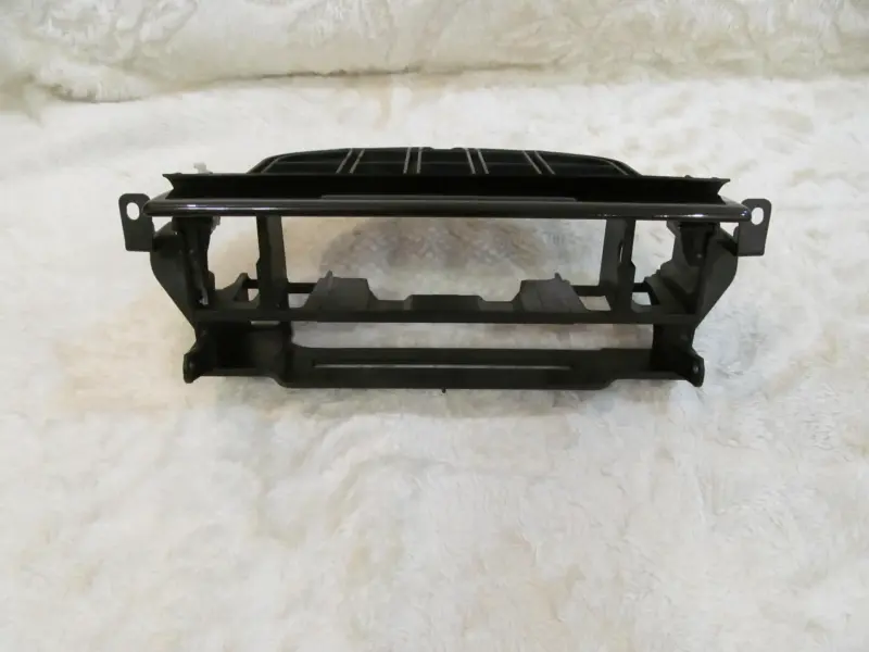 BMW e39 - штатная рамка для магнитолы и MID