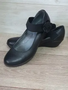 Туфли женские