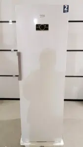 Морозильник BEKO B3RFNK312W