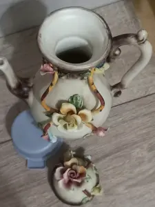 Винтажный чайник ваза