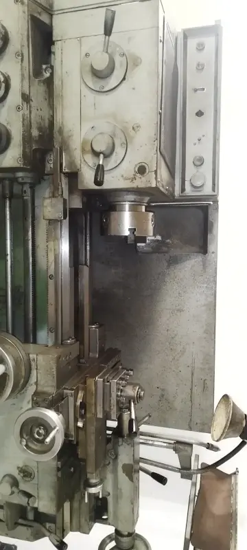 Токарно-винторезный станок ИЖ250ИТВМ