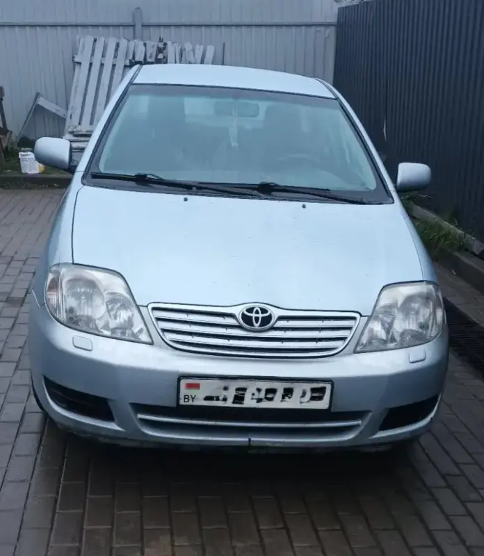 Автомобиль Toyota Corolla