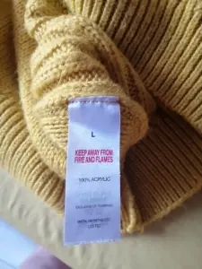 Новый яркий джемпер