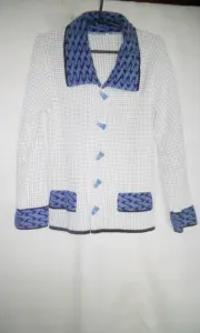 Женские свитера и кофты