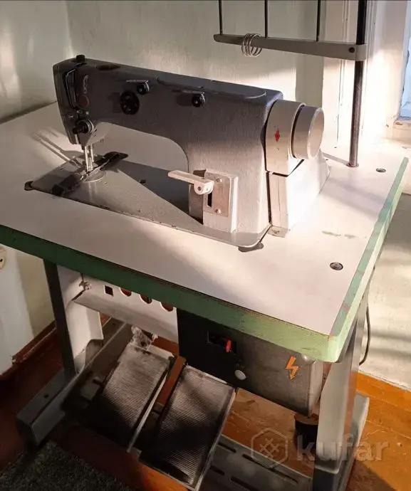 Швейная машинка Подольская 1022М